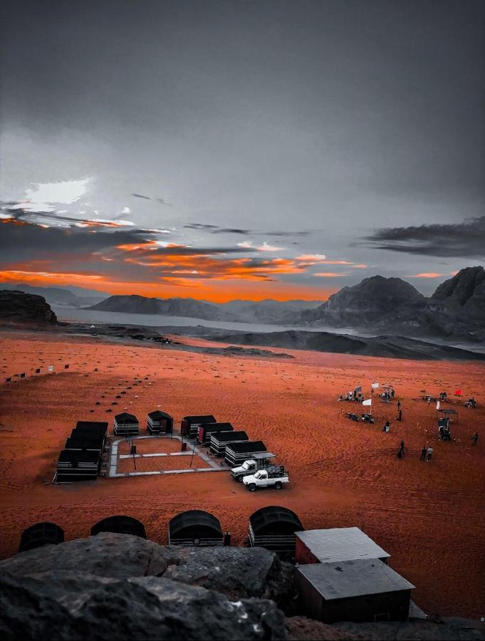 Wadi Rum Starlight Camp Exterior photo